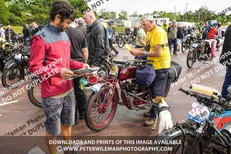 Vintage motorcycle club;eventdigitalimages;no limits trackdays;peter wileman photography;vintage motocycles;vmcc banbury run photographs